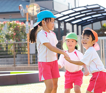 イメージ：異年齢児保育